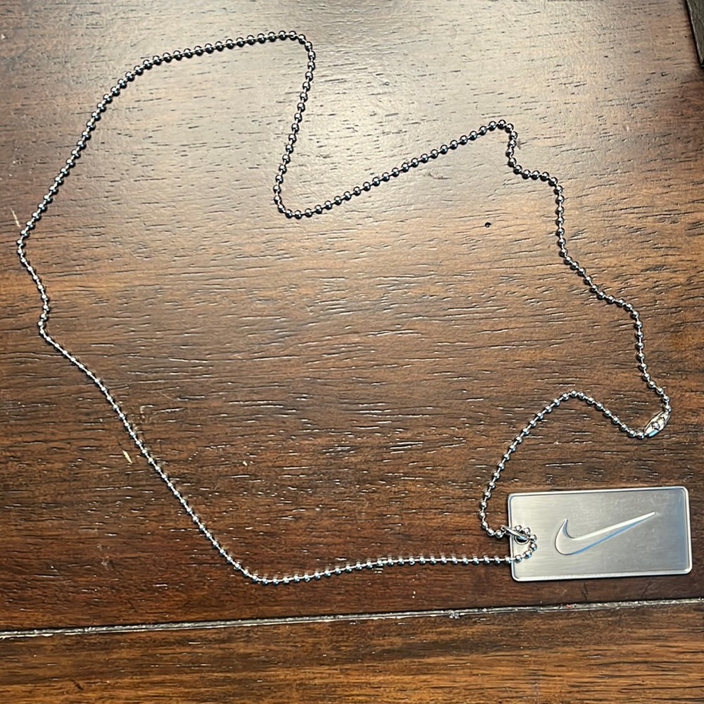 Men Nike Swoosh Necklace